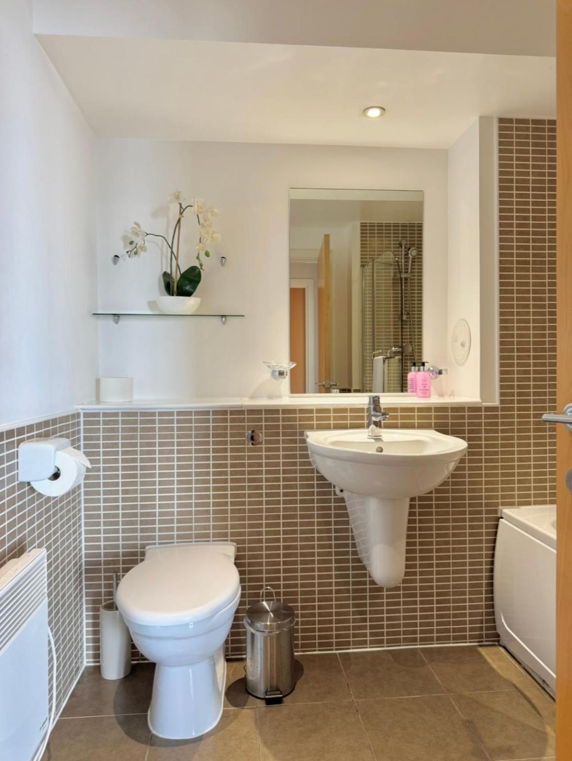 Modern Two Bedroom Apartments Edimburgo Esterno foto