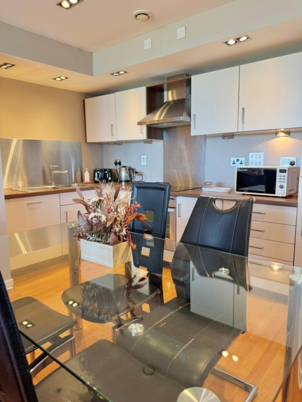 Modern Two Bedroom Apartments Edimburgo Esterno foto