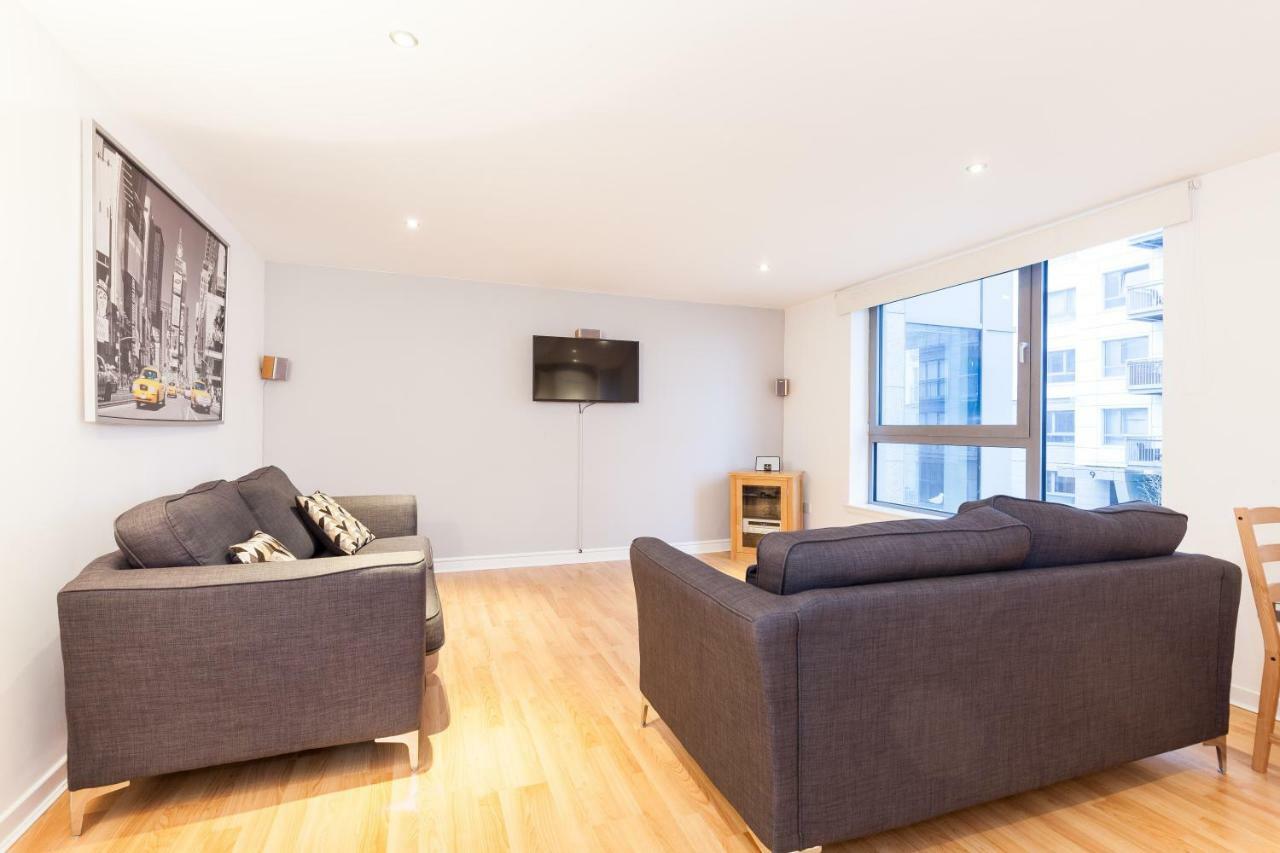 Modern Two Bedroom Apartments Edimburgo Esterno foto